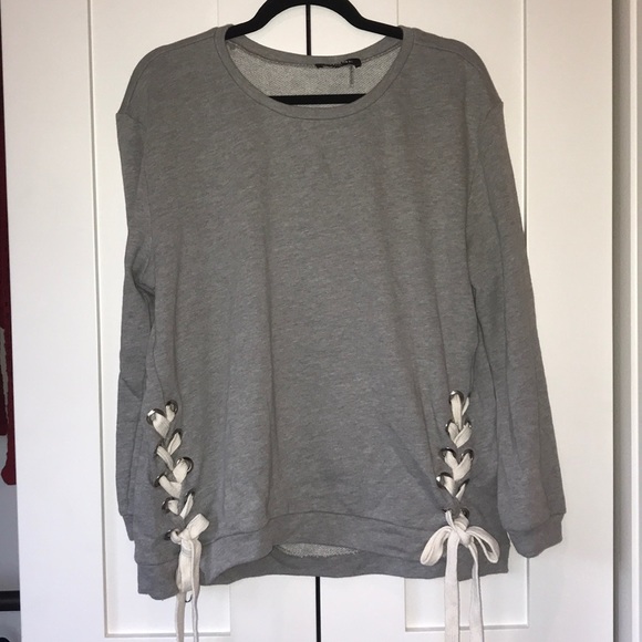 Grey sweatshirt with lace up details - Picture 3 of 3